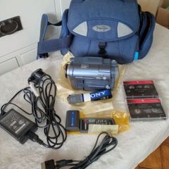 Sony Video Hi 8 Handycam with Original accessories