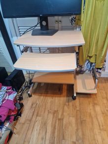 Computer Desk (FREE)
