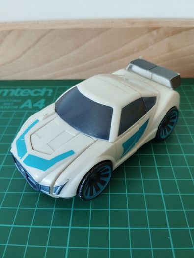 Hasbro Playskool Heroes Transformers Rescue Bots Quickshadow