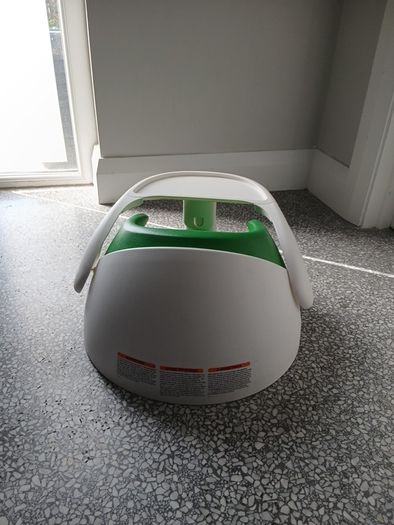baby compact feeding chair