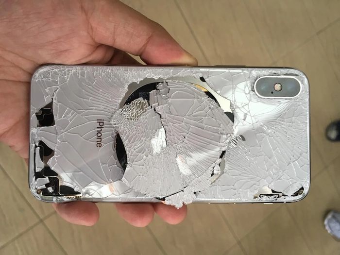 Get your iPhone back glass repaired in Dublin today.