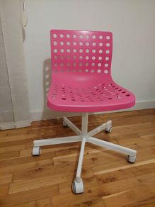 Desk chair