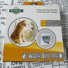 Brand New PetSafe Staywell Classic Cat Flap