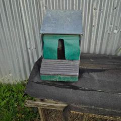 roll away egg box
