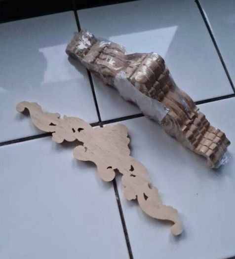 craft 1 packet of 4 wood mouldings