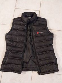 Hollister m