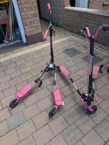 2 Sporter 3 wheel swing scooters