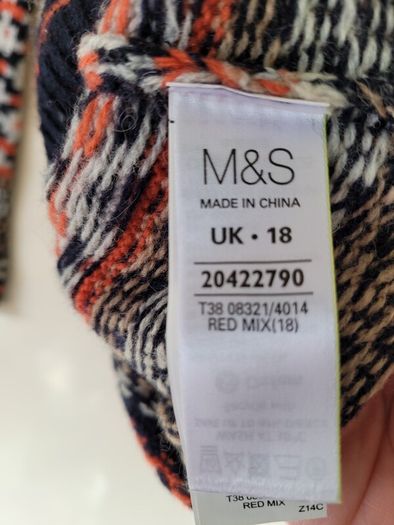 brand new Marks and Spencers ladies jumper size 18