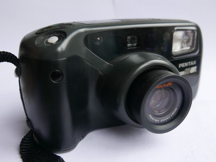 Pentax Zoom 90 WR - zoom lens camera - Vintage Film - 35mm point shoot camera - Tested