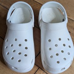Platform Crocs size 5