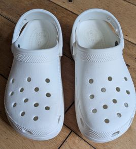 Platform Crocs size 5