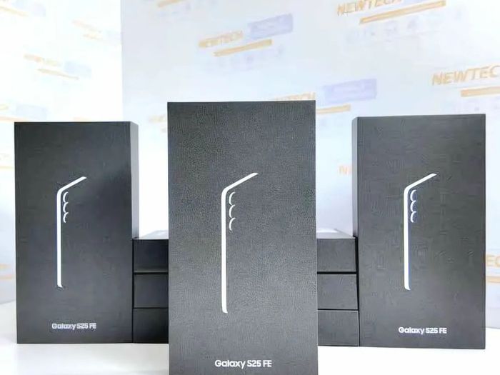 Samsung S25 Fe 512GB Samsung S25 Fe Samsung S25 Fe Samsung S25Fe S25 Fe S25 Fe