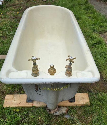 Vintage Cast Iron Bath Tub  Solid Heavy Bath