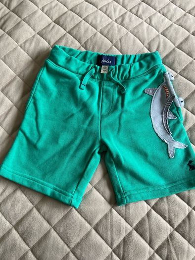 joules shark boys shorts age 5years