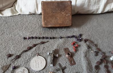 vintage collectable religious items