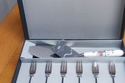 NewGrange Living Rosa cake slice with 6 pastry forks
