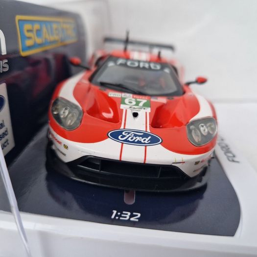 Scalextric Ford GT GTE #67 Slot Car ( C4213 supercar Gt endurance touring Le Mans )
