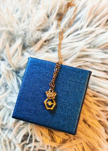 Cute Bear Beaded Necklace Gold Tone
