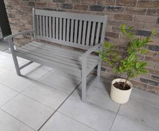 garden bench( can deliver)