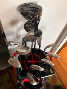 Golf Clubs for sale, complete set only.