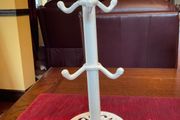 Kitchen Craft Traditional style cast iron  cream mug tree stand . Height is 35.5 cm. 2 available .Pricing them individually and can sell individually