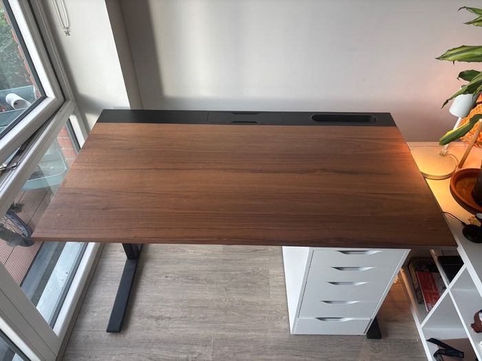 MITTZON Desk, walnut veneer/black, 140x80 cm