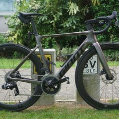 Giant Propel Advanced Carbon Aero Road Bike