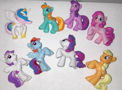 Vintage 2010 Hasbro My Little Pony 8 mini figures