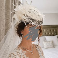Carol Kennelly bespoke bridal headpiece