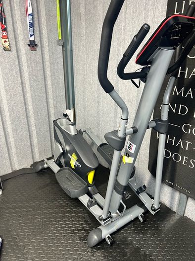 BH fitness spazio program cross trainer
