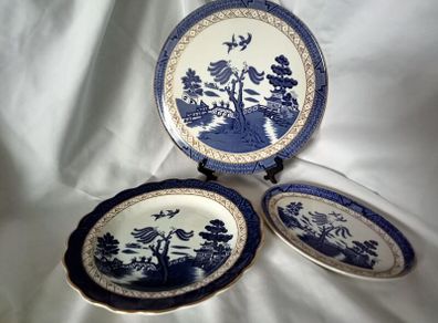 Booths "Real Old Willow" Plates and Gateaux Cake Plate