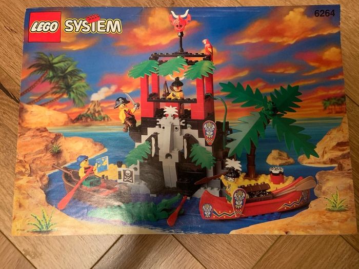 LEGO Pirates 6264 Forbidden Cove Instruction Manual Only Vintage Islanders 90s