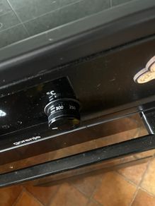 Induction cooker with pizza oven