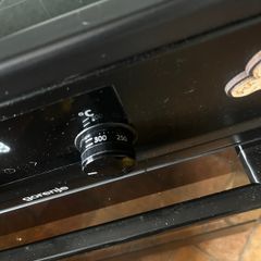 Induction cooker with pizza oven