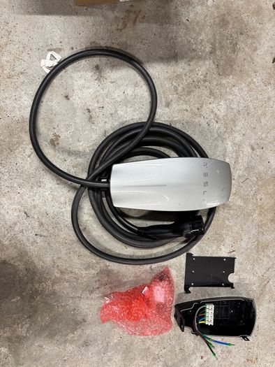 Tesla Charger