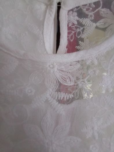Ladies Tops 8/10