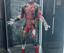 Hot Toys Deadpool Zombie version