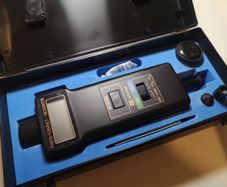 Digital Photo / contact Tachometer