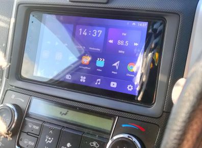 Toyota Prius/Fielder android auto/Apple car play radio