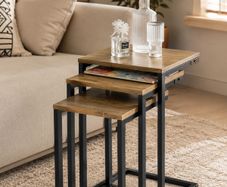 Set of 3 Nesting Tables Modern Industrial Coffee Tables Space Saving Design Natural Wood and Black Metal