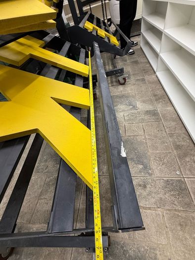 Outdoor shop display metal recks