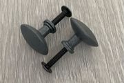 Set of 2 knobs