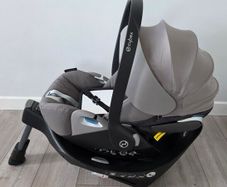 Cybex cloud infant seat + base