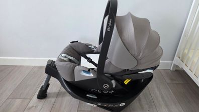 Cybex cloud infant seat + base