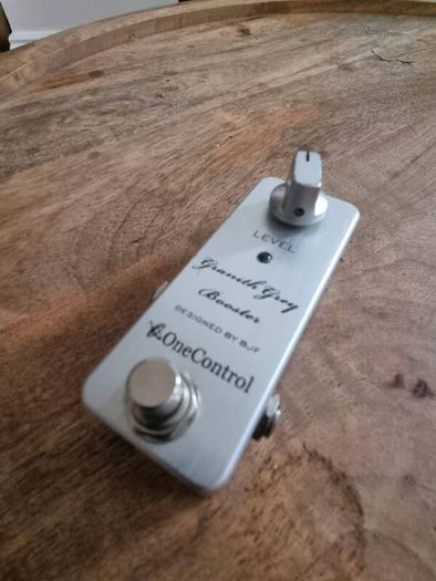 One Control Granith Grey Booster 2010s - Grey