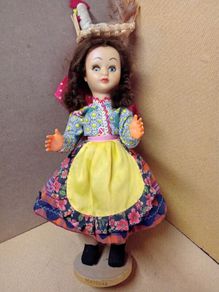 Vintage Portuguese Handmade Souvenir Doll / 1970s