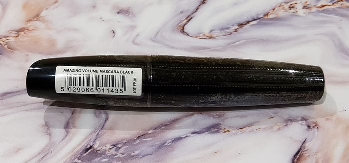 Revolution Amazing Volume Mascara - Black - New - Sealed