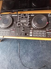 Dj decks