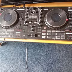 Dj decks