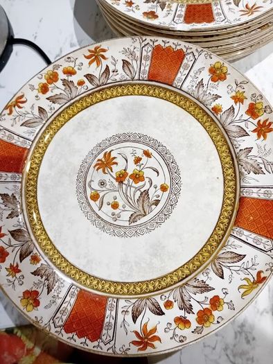 Vintage plates